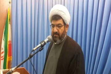 تأکید امام جمعه ابهر بر هوشیاری مردم در برابر تبلیغات رسانه‌ای دشمن