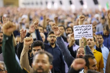 فریاد انزجار نمازگزاران نماز جمعه تبریز از جنایت رژیم صهیونسیتی