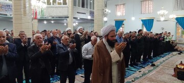 تصاویر/ اقامه نماز جمعه لیلان