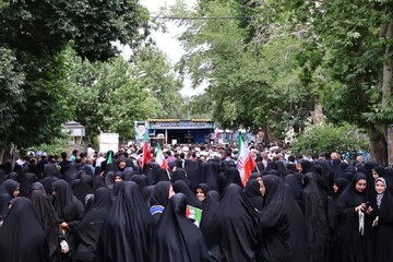 فیلم | اعلان انزجار و محکومیت اسرائیل توسط نماز گزاران جمعه مرند