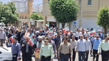 فیلم | خروش مردم انقلابی و نمازگزاران جمعه بدره