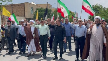 تصاویر/  راهپیمایی و اعلام انزجار نمازگزاران جمعه هادیشهر