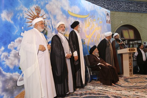 تصاویر/مراسم عمامه‌گذاری طلاب حوزه علمیه خوزستان در مسجد امام خمینی(ره) کیان‌آباد اهواز