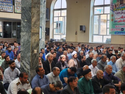 تصاویر/ اقامه نماز جمعه شهر چایپاره