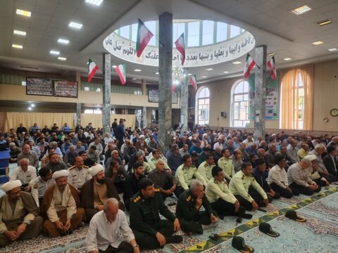 تصاویر/ اقامه نماز جمعه شهر چایپاره