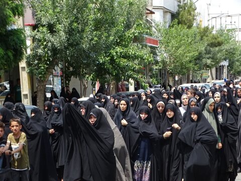 تصاویر/ راهپیمایی نمازگزاران نماز جمعه شهرستان چهاربرج در محکومیت حمله رژیم صهیونیستی به نقاطی از کشور