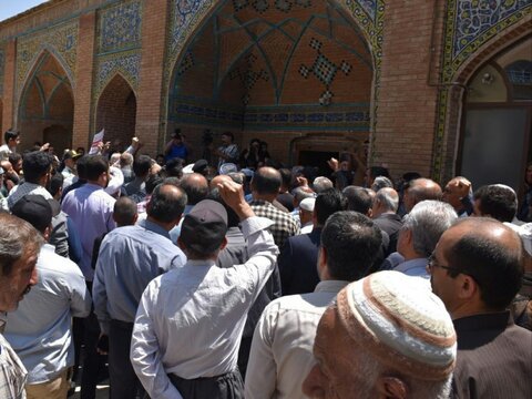 تصاویر/ نمازگزاران سنندجی جنایت صهیونیست ها را محکوم کردند