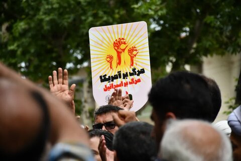 تصاویر/ خروش نمازگزاران نماز جمعه خوی بر علیه جنایت رژیم صهیونیستی