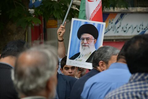 تصاویر/ خروش نمازگزاران نماز جمعه خوی بر علیه جنایت رژیم صهیونیستی