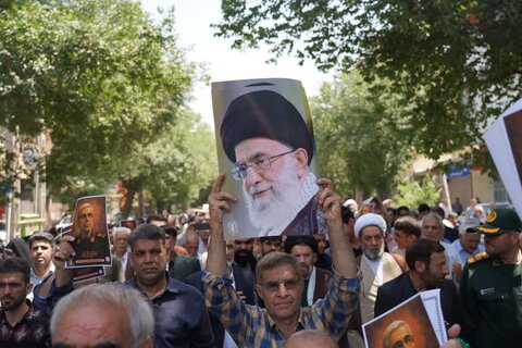 تصاویر راهپیمایی مردم خرم آباد در پی حمله اسرائیل به خاک مقدس ایران