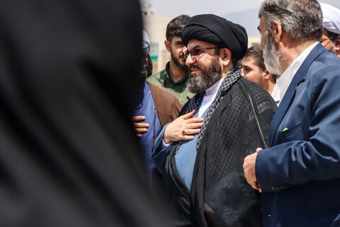 تصاویر/ نمازگزاران زنجان جنایت صهیونیست ها را محکوم کردند