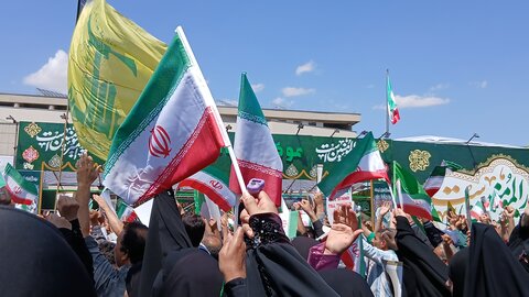 خروش مردم ولایت مدار مشهدبر علیه جنایت های رژیم غاصب صهیونیستی