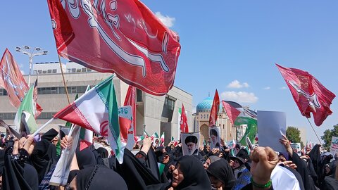 خروش مردم ولایت مدار مشهدبر علیه جنایت های رژیم غاصب صهیونیستی