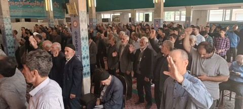 تصاویر| فریاد انزجار نمازگزاران نماز جمعه سلطانیه از جنایت رژیم صهیونسیتی