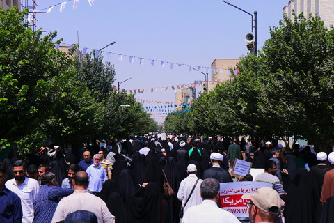 تصاویر/ راهپیمایی اعلام انزجار مردم قم از رژیم کودک‌کش صهیونیستی