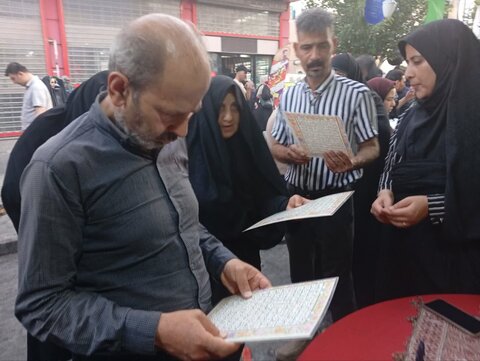 تصاویر/برپایی غرفه و ایستگاه صلواتی به مناسبت غدیر خم در ساوه