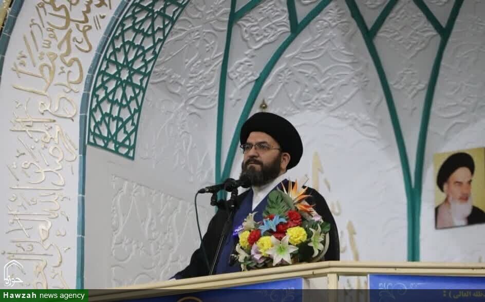 حضور مردم در نماز جمعه نشانه آمادگی برای ایستادگی در برابر تهدیدها است