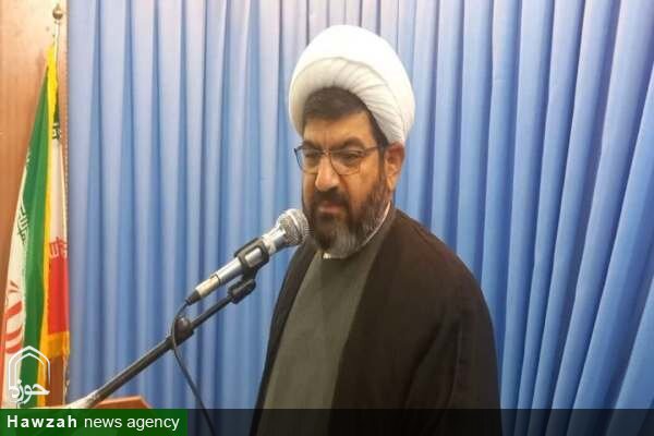 تأکید امام جمعه ابهر بر هوشیاری مردم در برابر تبلیغات رسانه‌ای دشمن