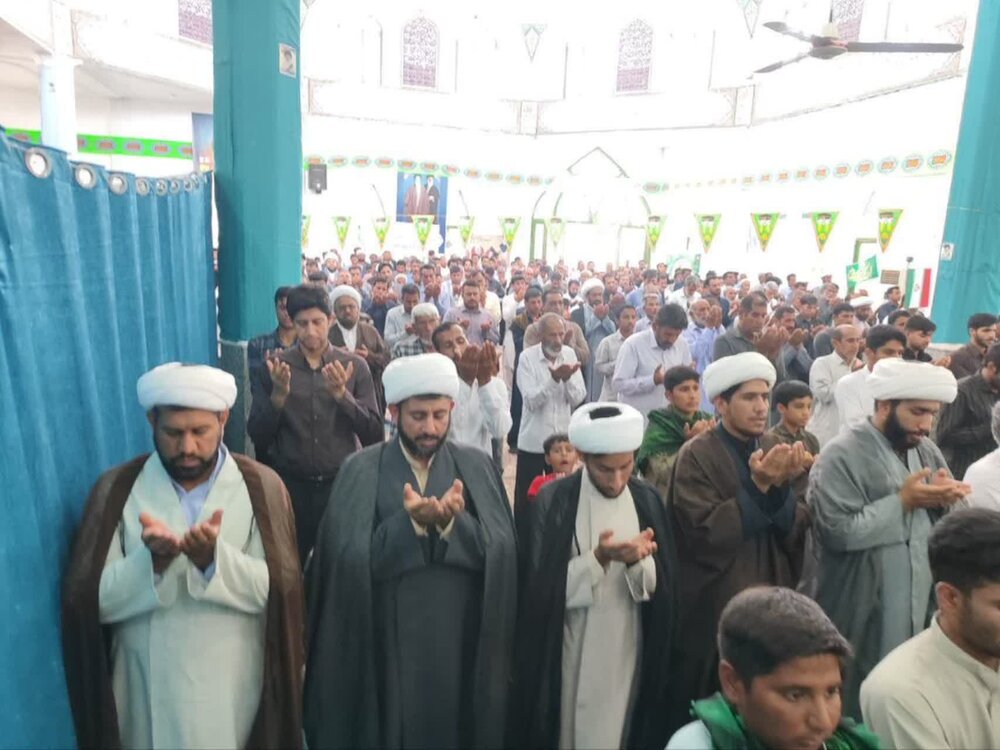 تصاویر/ نماز جمعه ریگان