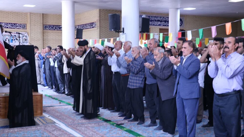 تصاویر/ اقامه نماز جمعه در شهرستان ایوان