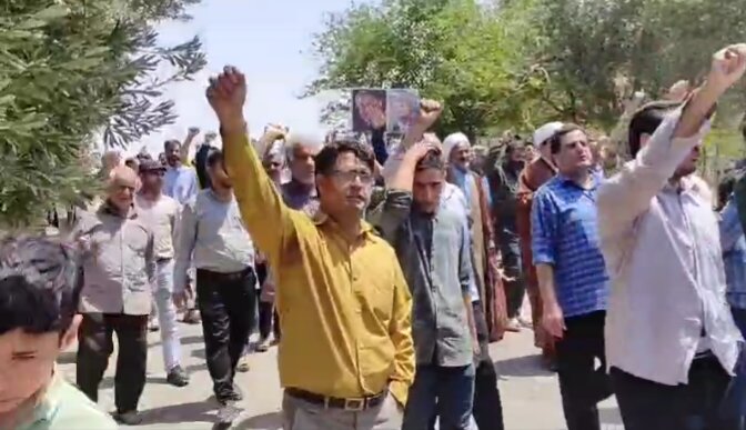 فیلم| راهپیمایی میبدی ها در محکومیت جنایت اسرائیل