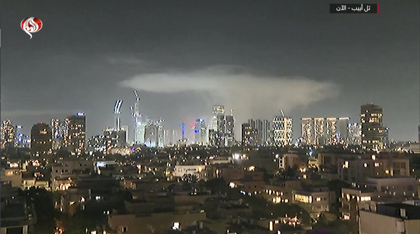 شاهد.. اللحظات الاولى للرد الايراني على العدوان الاسرائيلي شاهد.. اللحظات الاولى للرد الايراني على العدوان الاسرائيلي