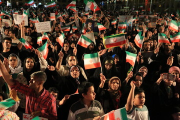 تصاویر / اجتماع خودجوش و حماسی مردم اصفهان در پشتیبانی انتقام ملی از رژیم صهیونی