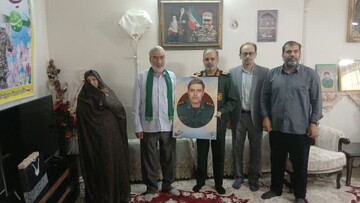 دیدار فرمانده سپاه علی بن ابیطالب (ع) با خانواده شهید شاخص سال ۱۴۰۴ استان قم