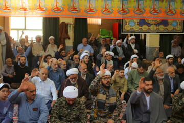 تصاویر/ تجمع  روحانیون، طلاب و مردم شریف همدان در پی حملات ناجوانمردانه صهیونیست ها