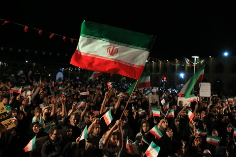 تصاویر / اجتماع خودجوش و حماسی مردم اصفهان در پشتیبانی انتقام ملی از رژیم صهیونی