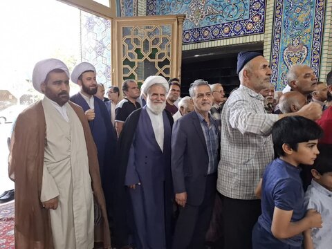 تصاویر/ دیدار عیدانه مردم و مسئولان با نماینده ولی فقیه درکاشان