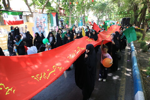 تصاویر / راهپیمایی و مهمانی کیلومتری عید غدیر در اصفهان