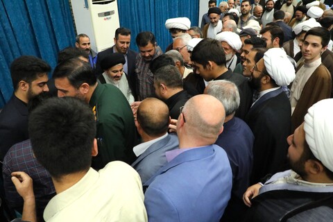 تصاویر/ دیدار عیدانه نماینده ولی فقیه در آذربایجان غربی با عموم مردم