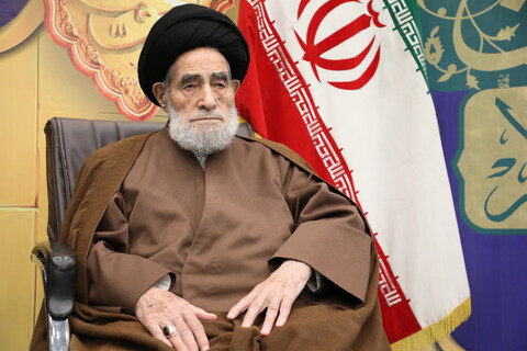 تصاویر/ دیدار عیدانه نماینده ولی فقیه در آذربایجان غربی با عموم مردم