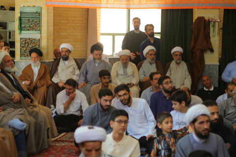 عمامه گذاری تعدادی از طلاب در همدان