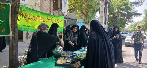 تصاویر/برگزاری ایستگاه صلواتی به مناسبت عید غدیر در ساوه