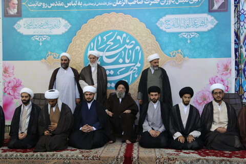 تصاویر/عمامه‌گذاری طلاب در مسجد اعظم اهواز همزمان با عید سعید غدیر خم