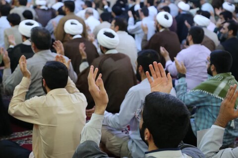 تصاویر/عمامه‌گذاری طلاب در مسجد اعظم اهواز همزمان با عید سعید غدیر خم