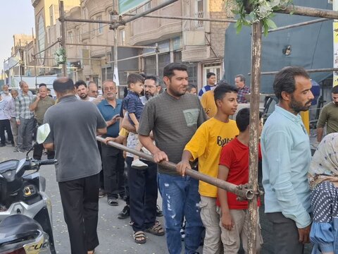 تصاویر / راهپیمایی و مهمانی کیلومتری عید غدیر در کاشان