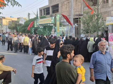 تصاویر / راهپیمایی و مهمانی کیلومتری عید غدیر در کاشان