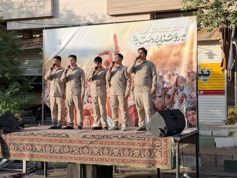 تصاویر / راهپیمایی و مهمانی کیلومتری عید غدیر در کاشان