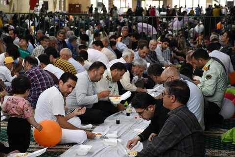 تصاویر/ جشن کیلومتری در خیابان مصلای خوی
