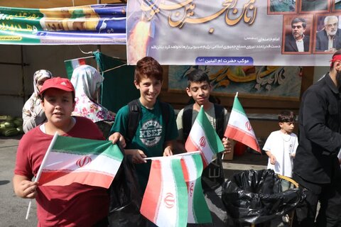 تصاویر/حضور اقشار مختلف در بیعت کیلومتری عید غدیر در اراک