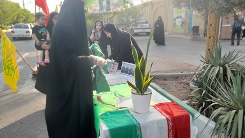 تصاویر/ایستگاه صلواتی عید غدیر در مسیر پیاده‌روی غدیریه در ساوه