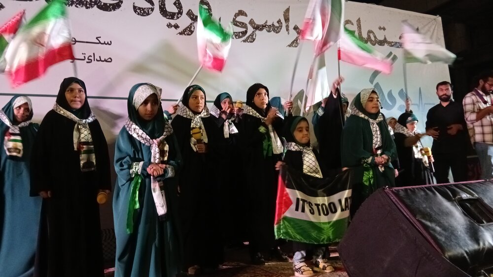 حمایت مردم مشهد در اجتماع بزرگ علوی، از عملیات «وعده صادق ۳»+عکس