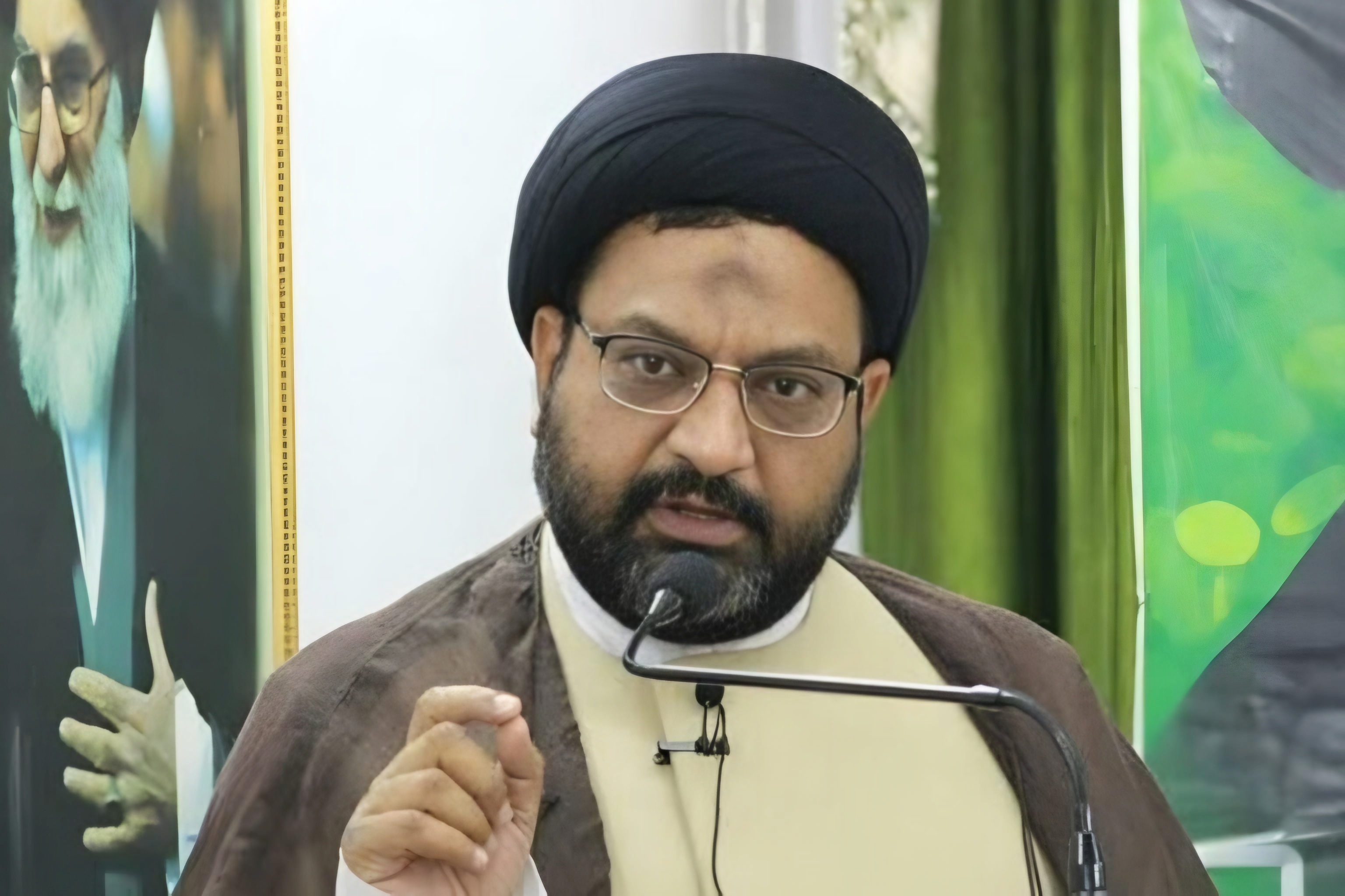 इस्लामी जगत को एकजुट होकर ज़ायोनी अत्याचारों के खिलाफ़ विरोध की आवाज़ बुलंद करनी चाहिए: मौलाना तकी रज़ा आबिदी