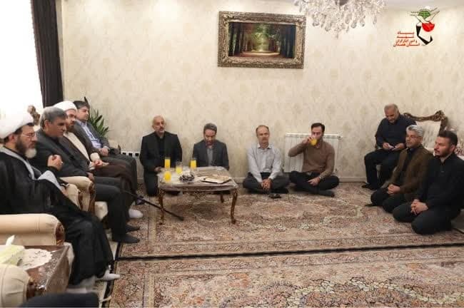 حضور مدیرکل بنیادشهید همدان در منزل شهید احمدی