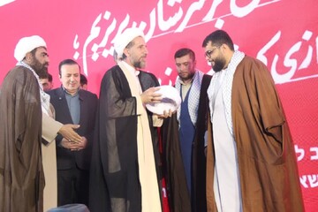 فیلم | مراسم جشن تلبس طلاب مدارس علمیه استان قزوین