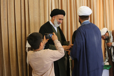 تصاویر/ مراسم عمامه‌گذاری طلاب چهارمحال و بختیاری