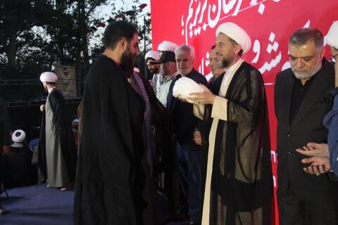 تصاویر / مراسم عمامه گذاری طلاب مدارس علمیه استان قزوین